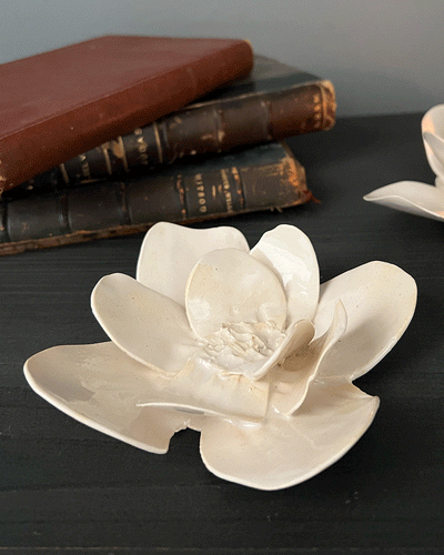 Flor Blanca De Porcelana Para Vela Mediana